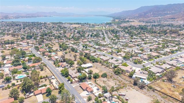 15271 Alvarado, Lake Elsinore, CA 92530