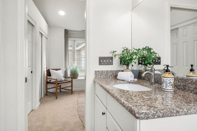 10 Mary Case Lane, Santa Cruz, CA 95060