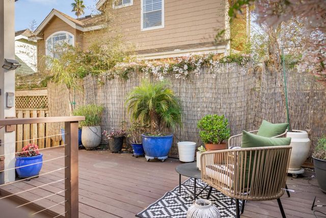 10 Mary Case Lane, Santa Cruz, CA 95060