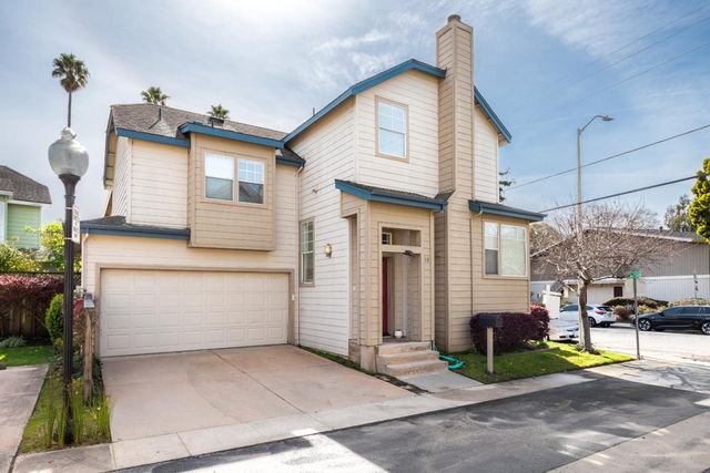 10 Mary Case Lane, Santa Cruz, CA 95060