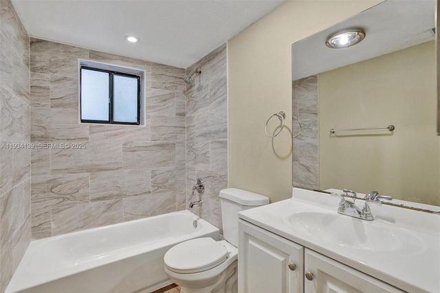 8540 SW 133 AVE RD 321, Miami, FL 33183