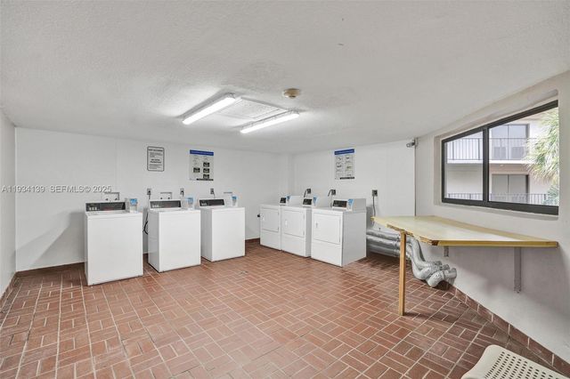 8540 SW 133 AVE RD 321, Miami, FL 33183