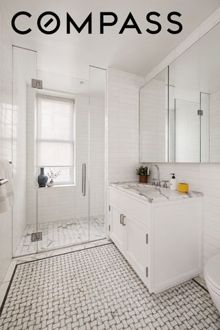 150 E 72nd St Apt 2N, New York City, NY 10021