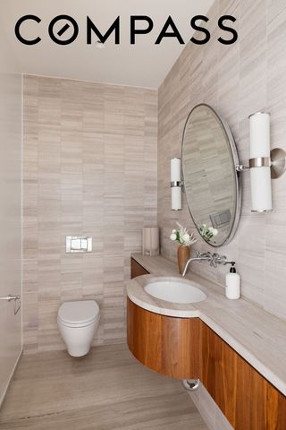 150 E 72nd St Apt 2N, New York City, NY 10021