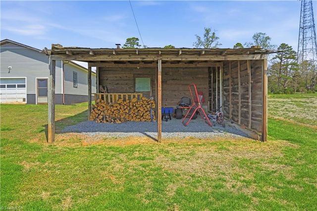 2452 Tower Road, East Bend, NC 27018