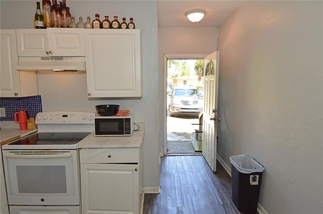 811 18TH AVENUE S, St Petersburg, FL 33705