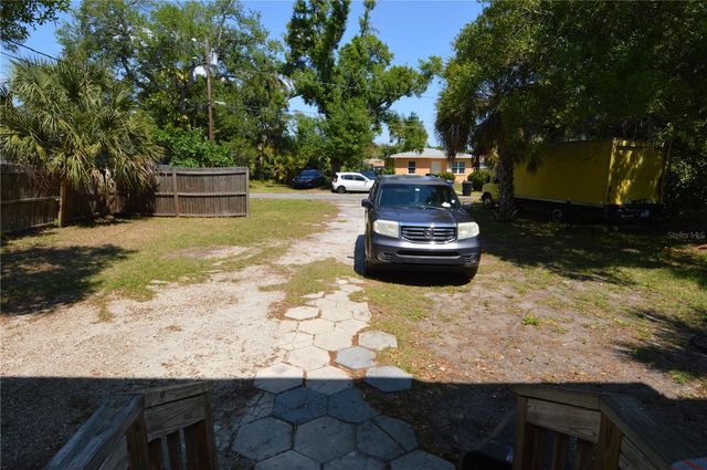 811 18TH AVENUE S, St Petersburg, FL 33705