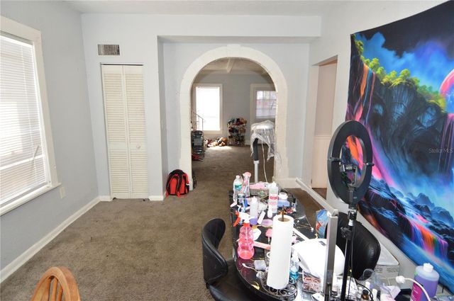 811 18TH AVENUE S, St Petersburg, FL 33705