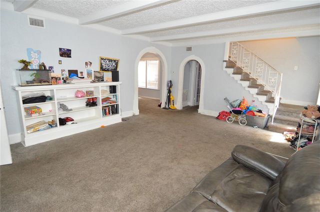 811 18TH AVENUE S, St Petersburg, FL 33705