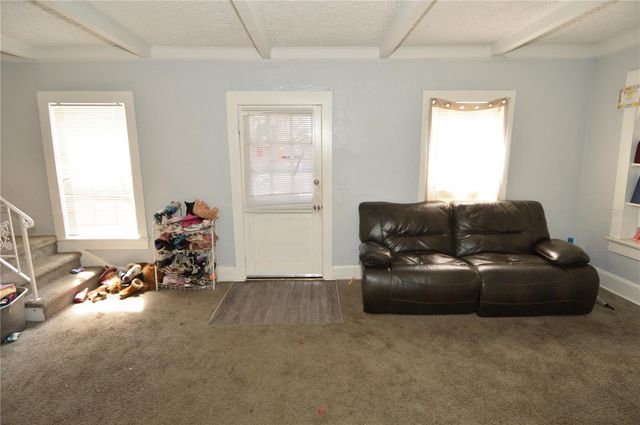 811 18TH AVENUE S, St Petersburg, FL 33705