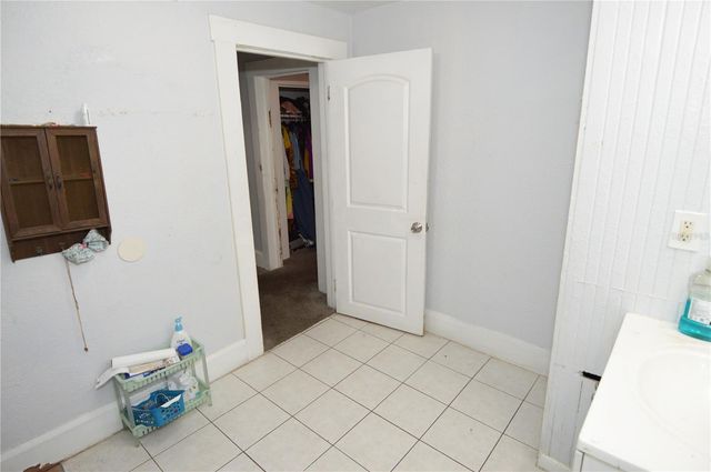 811 18TH AVENUE S, St Petersburg, FL 33705