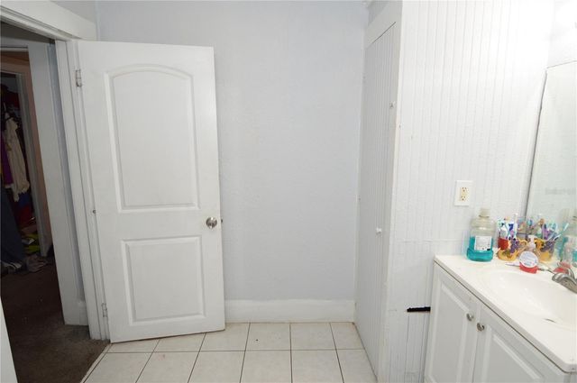 811 18TH AVENUE S, St Petersburg, FL 33705