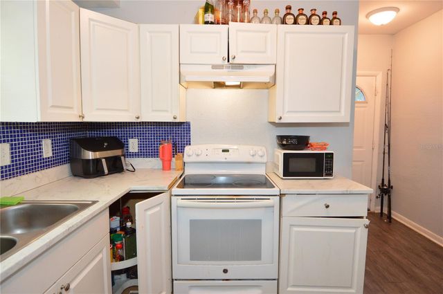 811 18TH AVENUE S, St Petersburg, FL 33705