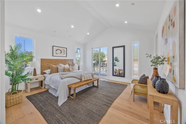 2420 Ives Lane A, Redondo Beach, CA 90278