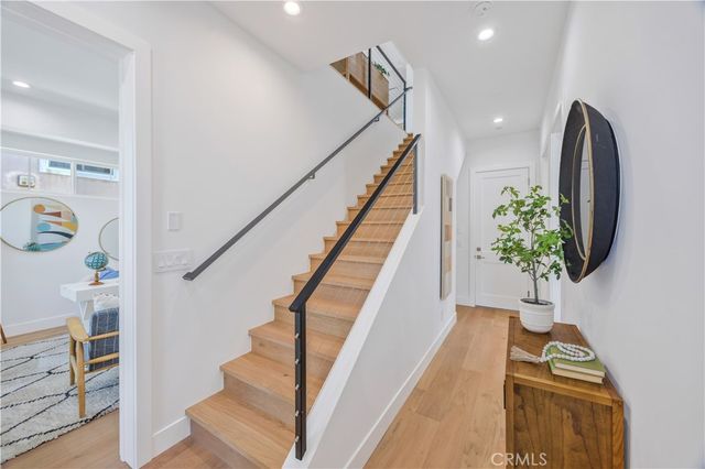 2420 Ives Lane A, Redondo Beach, CA 90278