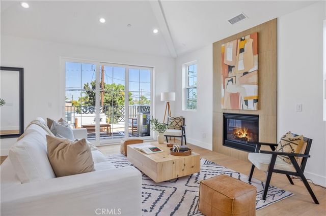 2420 Ives Lane A, Redondo Beach, CA 90278