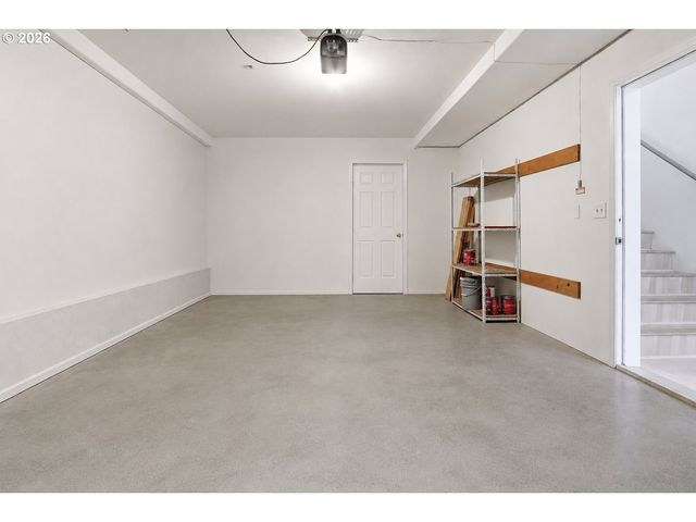 10545 Sw COUGAR Ln, Beaverton, OR 97008