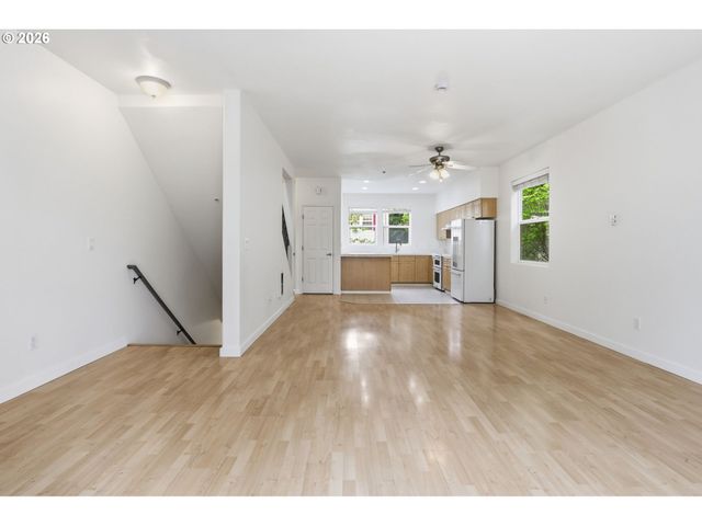 10545 Sw COUGAR Ln, Beaverton, OR 97008