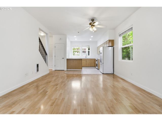 10545 Sw COUGAR Ln, Beaverton, OR 97008