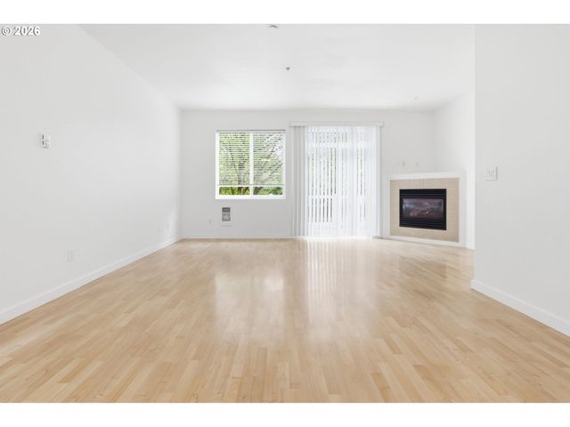 10545 Sw COUGAR Ln, Beaverton, OR 97008