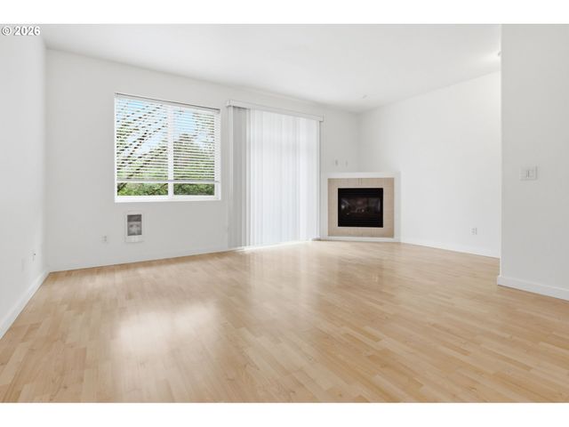 10545 Sw COUGAR Ln, Beaverton, OR 97008