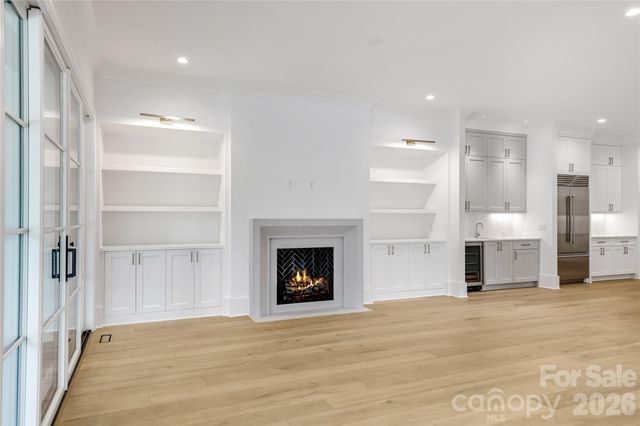 5042 Gilchrist Road 2B, Charlotte, NC 28211