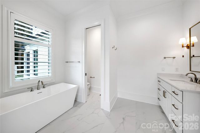 5042 Gilchrist Road 2B, Charlotte, NC 28211