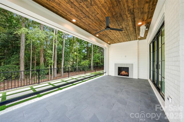5042 Gilchrist Road 2B, Charlotte, NC 28211