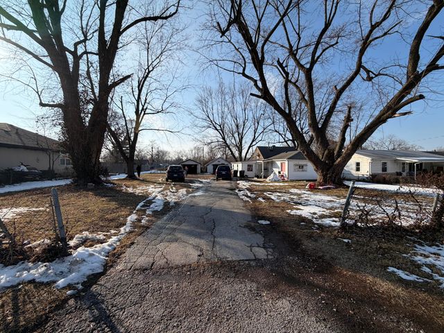 627 N Forest Avenue, Springfield, MO 65802