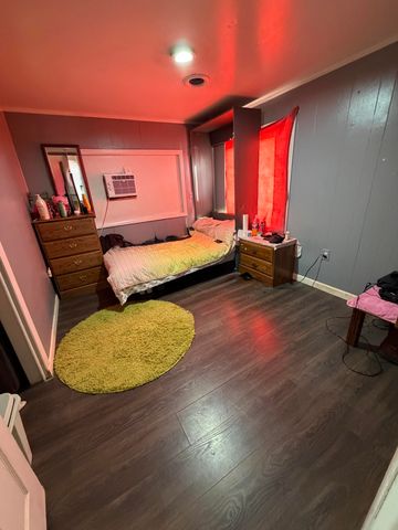 627 N Forest Avenue, Springfield, MO 65802