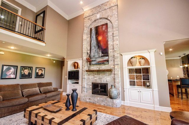 54 Middle Road, Conway, AR 72032