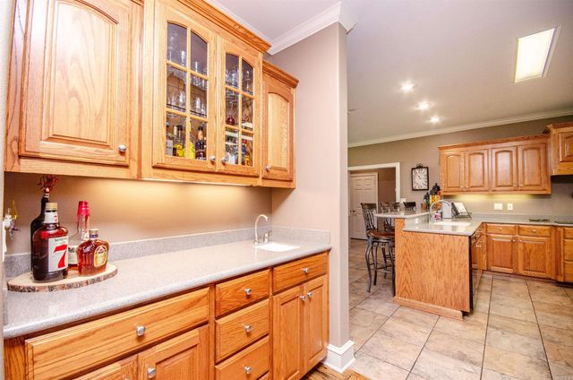 54 Middle Road, Conway, AR 72032