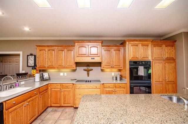 54 Middle Road, Conway, AR 72032