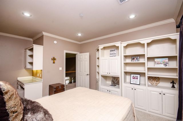 54 Middle Road, Conway, AR 72032