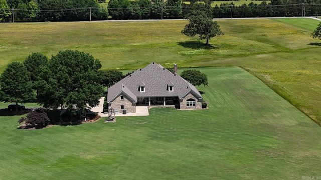 54 Middle Road, Conway, AR 72032