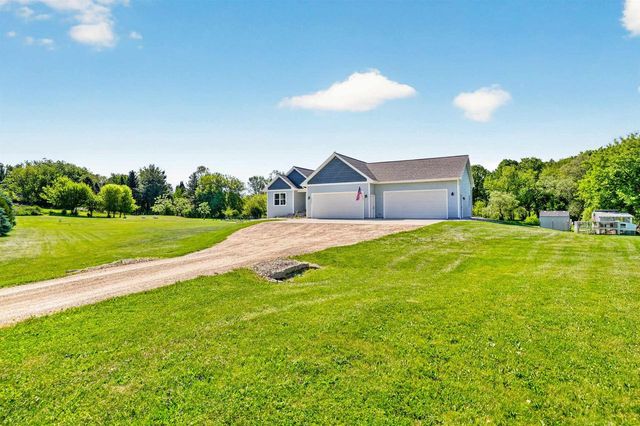 4648 Pierceville Road, Cottage Grove, WI 52527