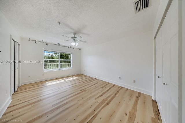5570 NW 61st St 930, Coconut Creek, FL 33073