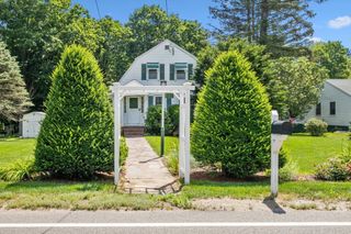 38 N West St, Agawam, MA 01030