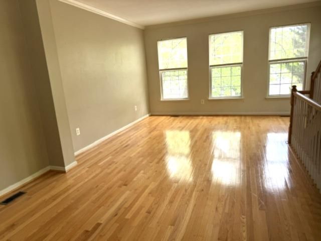 5448 CHIEFTAIN CIR, Alexandria, VA 22312