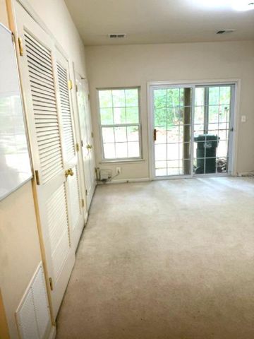 5448 CHIEFTAIN CIR, Alexandria, VA 22312