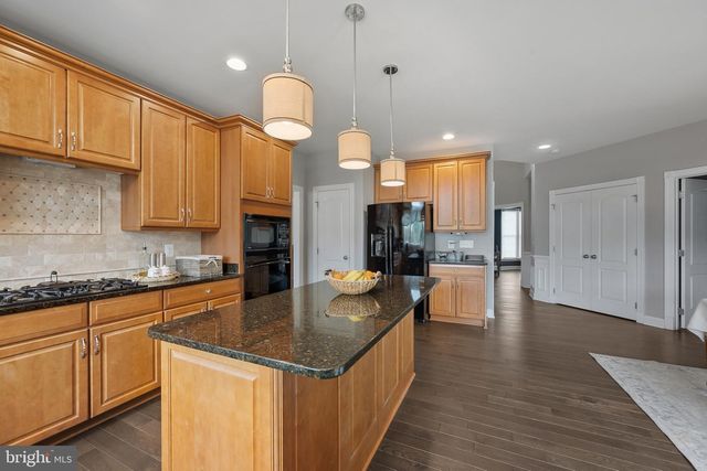 5221 JACOBS CREEK PL, Haymarket, VA 20169