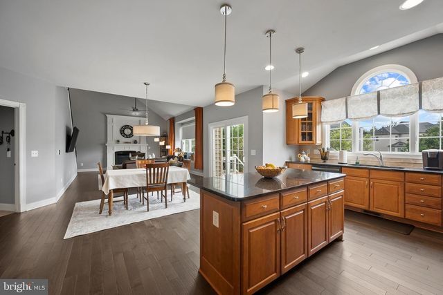 5221 JACOBS CREEK PL, Haymarket, VA 20169