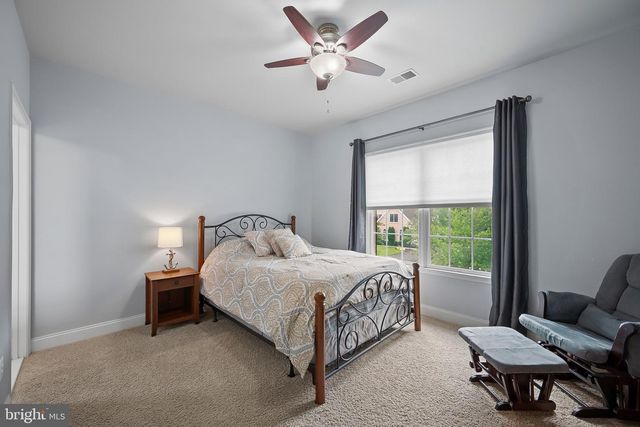 5221 JACOBS CREEK PL, Haymarket, VA 20169