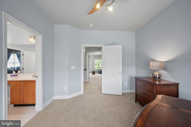 5221 JACOBS CREEK PL, Haymarket, VA 20169