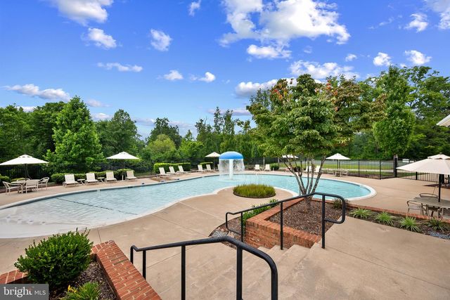 5221 JACOBS CREEK PL, Haymarket, VA 20169