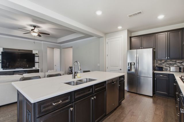12621 Gritstone Drive, Denton, TX 76207