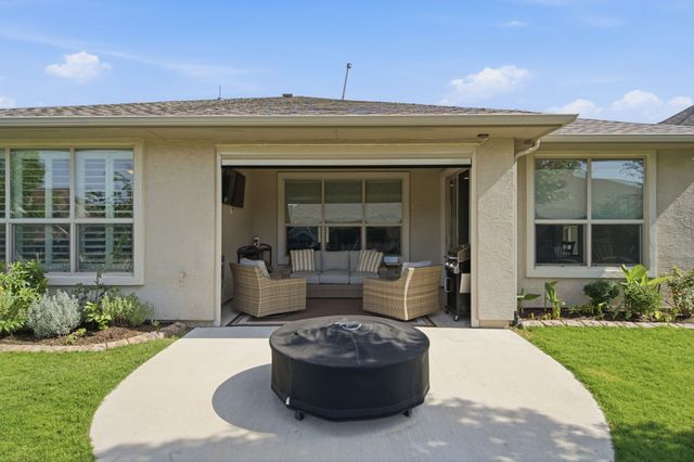 12621 Gritstone Drive, Denton, TX 76207