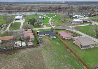 17 County Road 243, Bay City, TX 77414
