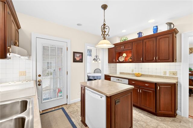 406 George Street, Scottdale, PA 15683