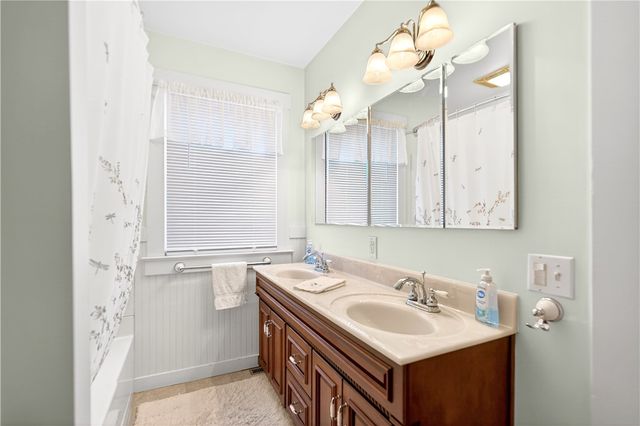 406 George Street, Scottdale, PA 15683